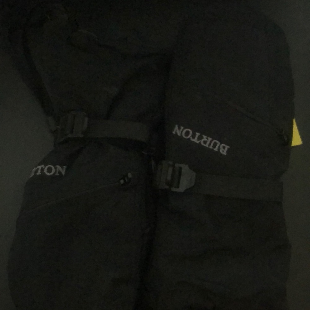 Burton snow gloves